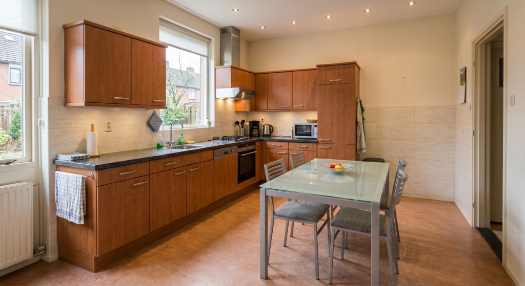 casus oude keuken naar nieuwe maatwerk keuken, oude keuken situatie.